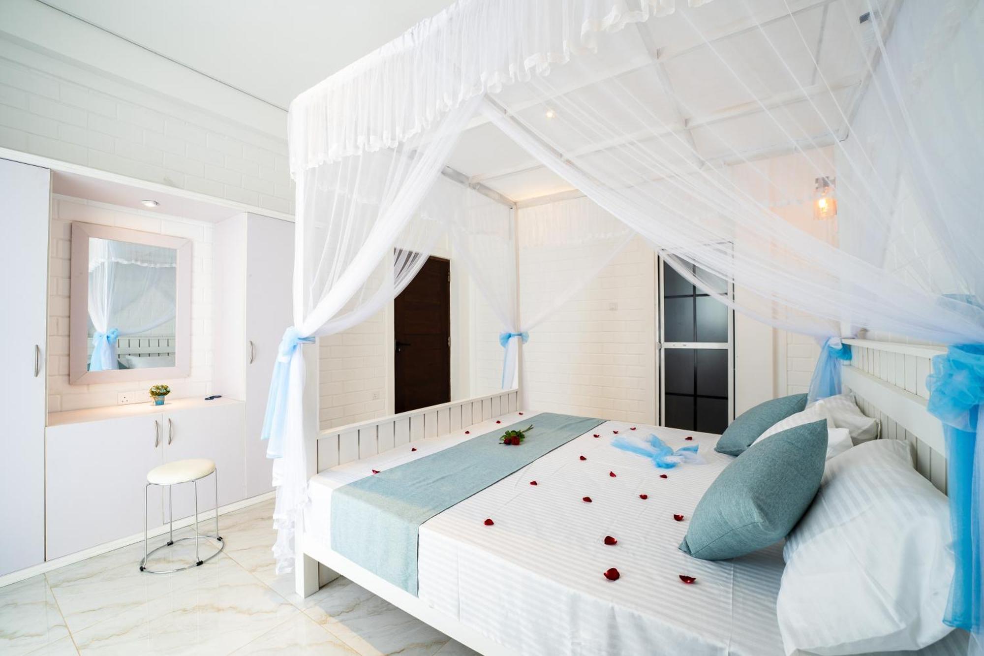 Bliss Blessings Villa & Spa - 히카두와 외부 사진